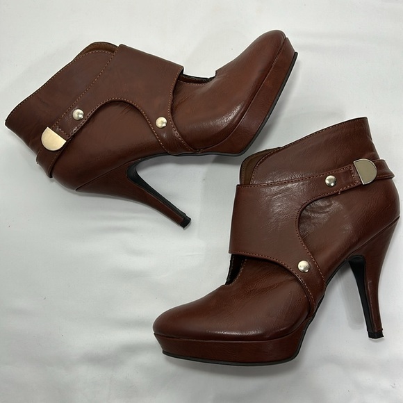 KENNETH COLE UNLISTED Size 8MHigh Heel Ankle Boots Womens Zipper Brown. - Picture 10 of 12
